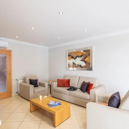 Cinema By Algarve Vacation Villa *