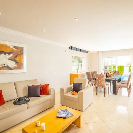 Cinema By Algarve Vacation Villa